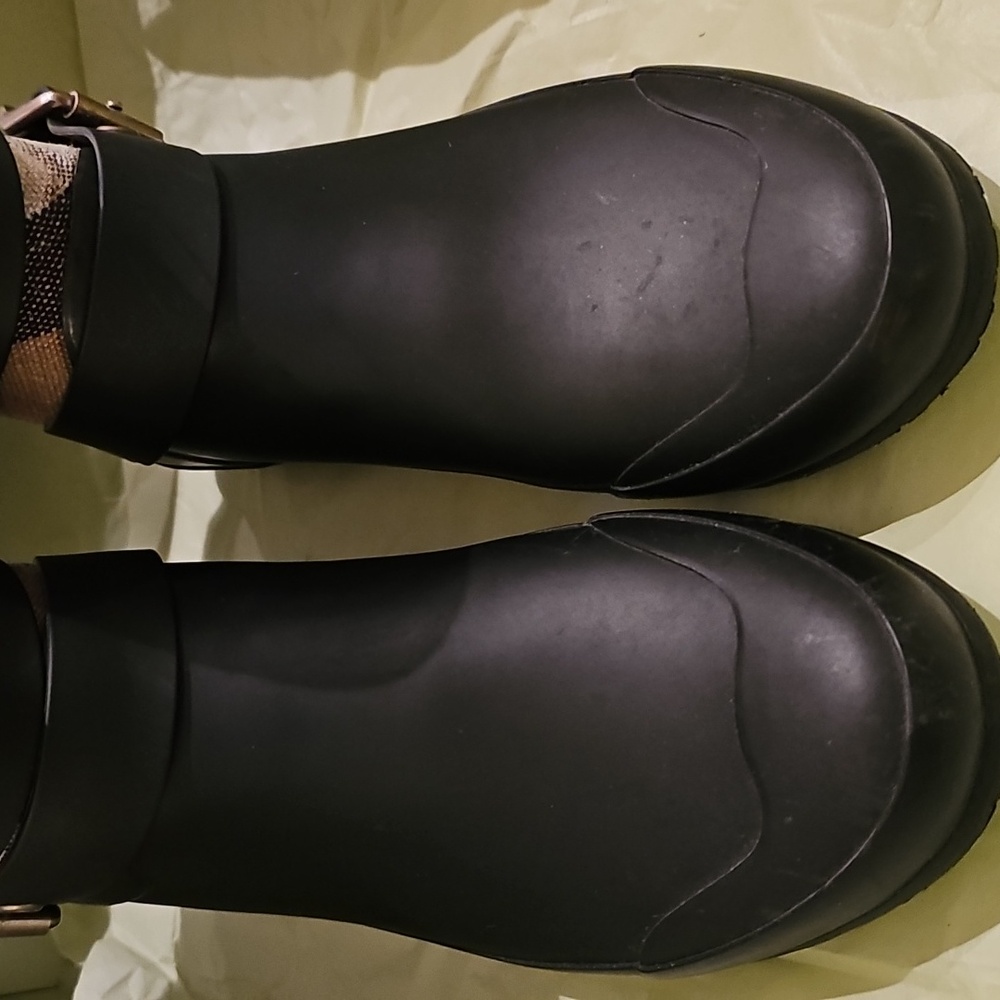 ♥️ BURBERRY Holloway Mid-calf Rain Boots - Picture 8 of 10